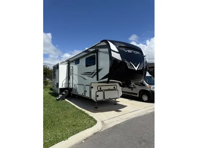 ケム Kiko Kostadinov × ASICS Gel Teremoa JAVA